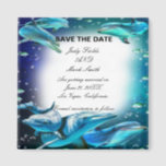 Strand Thema Dolfijn Bruiloft Save The Date Magnet<br><div class="desc">Deze prachtige redding van de datummagneet is een stijlvolle,  duurzame manier om je grote dag aan te kondigen. Pas de magneet aan door de tekst in de opgegeven velden te wijzigen. U kunt lettertypestijl,  grootte en kleur wijzigen.</div>