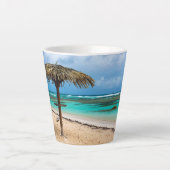 strand van Anse des Rochers Latte Mok (Voorkant)