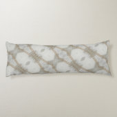 Strand van parels elend opmaakbaar van wit lichaamskussen (Achterkant)