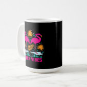 Strand Vibe Roze Flamingo Ontwerp Koffiemok (Voorkant links)