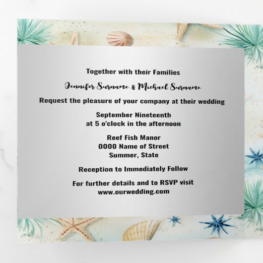 Strand zand oceaan golven zeeschelpen nautische ch drieluik uitnodiging (Binnenzijde eerst)