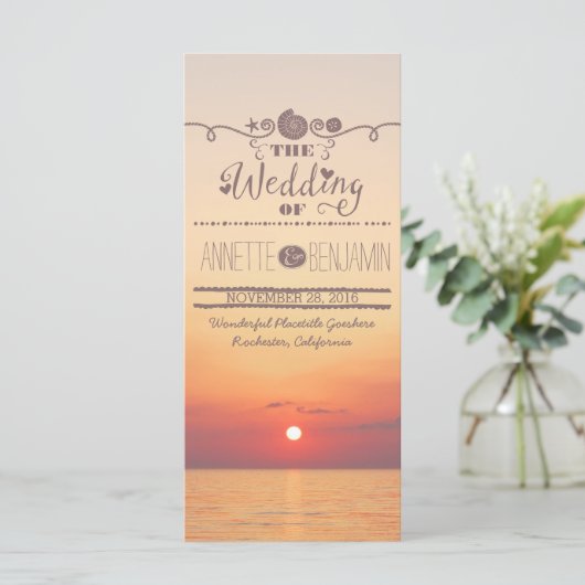 Strand zonsondergang kust bruiloft programma kaart (Staand voorkant)