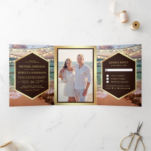 Strand Zonsondergang String Licht Alles in één fot Drieluik Uitnodiging (Binnen)