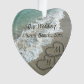 Strandbruiloft houdt de harten in elkaar ornament (voorkant)