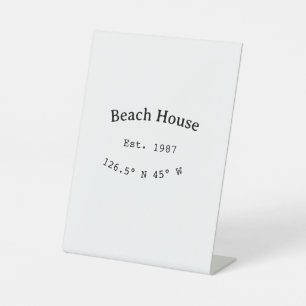 Strandhuisjes. Datum jaar aangepaste coördinaten t Reclamebord Met Voetstuk