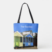 Strandhutten blauwe luchten engelse zomer kust fot tote bag (Achterkant)