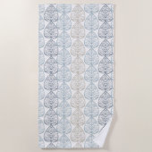 Strandlaken met abstracte planten ornamenten. (Voorkant)