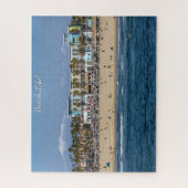 Strandleven! Huntington Beach met besneeuwde Mts Legpuzzel (Verticaal)