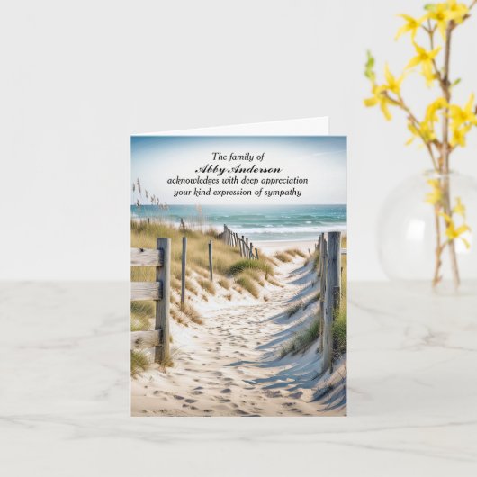 Strandpad in zand sympathie dank je kaart (Gele Bloem)