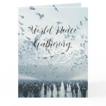 Strandpubliek vredesduif foto