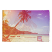 Strandscène, kokosnootboom, houten bed. kussensloop (Achterkant)