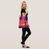 Strandscène met een levendig oranje tas (Op model)