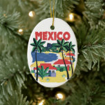 strandscene van Mexico Keramisch Ornament<br><div class="desc">Mexico  illustratie in felle kleuren met strandscène en palmbomen shows kleurrijke huizen in een stad aan de kust.</div>