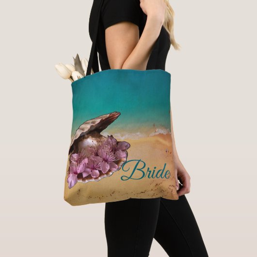 Strandschaal met bloemen op het strand (Jouw tekst Tote Bag (Dichtbij)