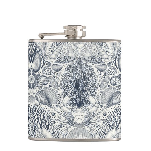 Strandschatten, schelpen, krab, koralen en zeewier heupfles (Voorkant)