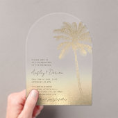 Strandtrouw met gouden zand palmboom boog Boho Acryl Uitnodigingen (Insitu (Draagbaar))
