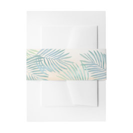 Strandtrouwlocatie met zand en palmen uitnodigingen wikkel