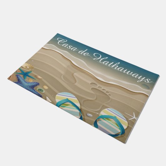 Strandvoetafdrukken in zand, Teenslippers, schelpe Deurmat (Schuin)