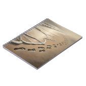 Strandvoetafdrukken met oceaanschuim notitieboek (Linkerzijde)
