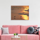 Strandwandeling bij Sunrise Canvas Afdruk (Insitu (Woonkamer))