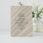 Strandzand textured bruiloft uitnodiging (Staand voorkant)