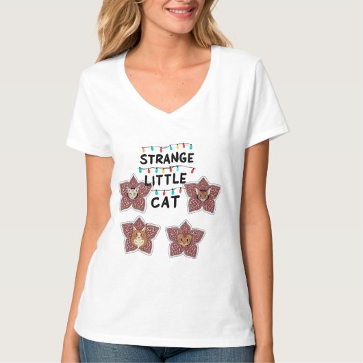 Strange Little Cat - Cute Cats in Flower Design T-shirt (Voorkant)