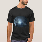 Stranger in het park in Night Fog T-shirt (Voorkant)