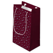 Strass op donkerrood klein cadeauzakje (Achterkant Gekanteld)