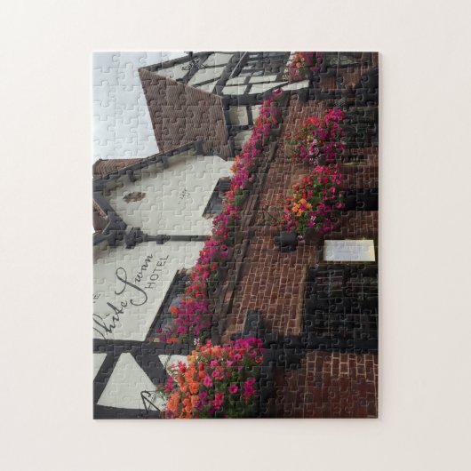 Stratford Upon Avon England UK Tudor Hotel Flowers Legpuzzel (Verticaal)