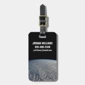 Stratocumulus wolken boven de Stille Oceaan. Bagagelabel (Voorkant verticaal)