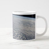 Stratocumulus wolken boven de Stille Oceaan. Grote Koffiekop (Rechts)