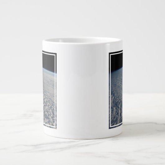 Stratocumulus wolken boven de Stille Oceaan. Grote Koffiekop (Voorkant)