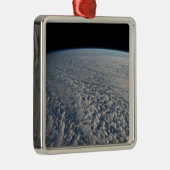 Stratocumulus wolken boven de Stille Oceaan. Metalen Ornament (Rechts)