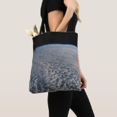 Stratocumulus wolken boven de Stille Oceaan. Tote Bag (Dichtbij)
