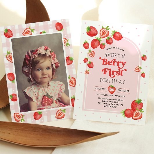 Strawberry 1st Birthday Berry First Photo Party Kaart
