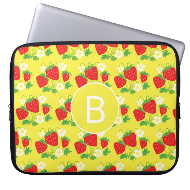 Strawberry and Flower Yellow Pattern Monogrammed Laptop Sleeve (Voorkant)