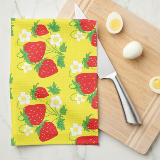 Strawberry and Flower Yellow Pattern Theedoek (Quarter Fold)