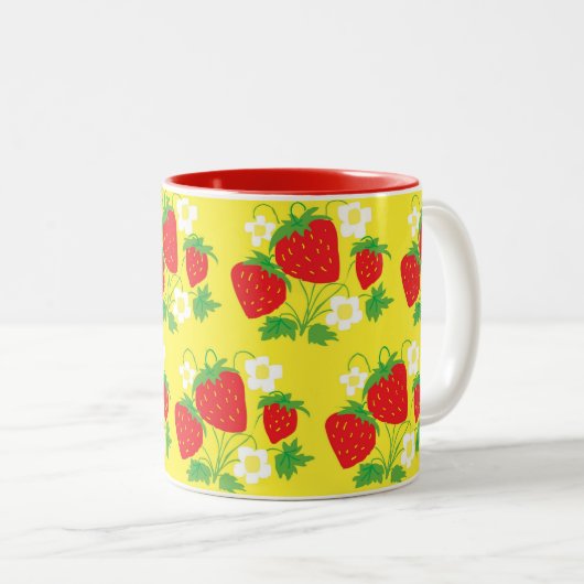 Strawberry and Flower Yellow Pattern Tweekleurige Koffiemok (Voorkant rechts)