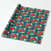 Strawberry and Flowers Pattern Blue Cadeaupapier (Uitgerold)