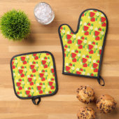 Strawberry and Flowers Pattern Yellow Ovenwant & Pannenlap Set (Top down)