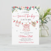 Strawberry Baby Shower Invitation  Kaart (Staand voorkant)