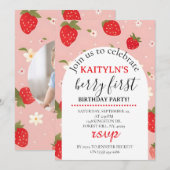 Strawberry Berry First Birthday Invitation Kaart (Voorkant / Achterkant)