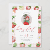 Strawberry Berry First Birthday Photo Kaart (Voorkant)