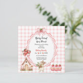 Strawberry Cupcake Mouse Baby shower Uitnodiging (Staand voorkant)