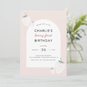 Strawberry Fields Berry First Birthday | Meisje Kaart (Staand voorkant)