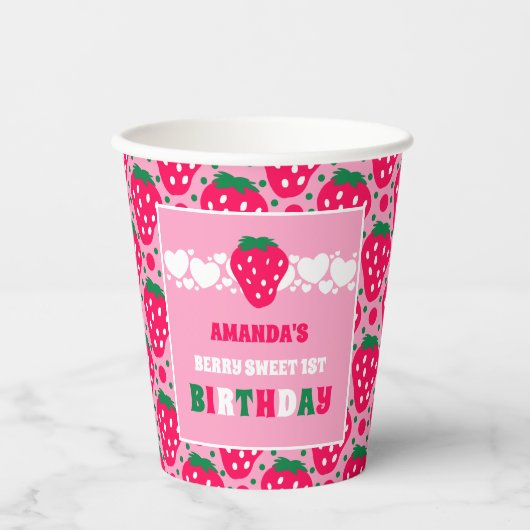 Strawberry First Birthday Celebration Papieren Bekers (Voorkant)