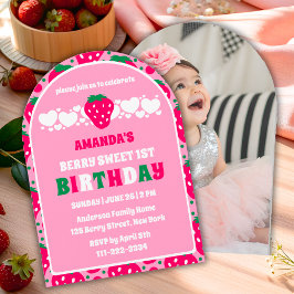 Strawberry First Birthday Celebration Photo Arch Kaart