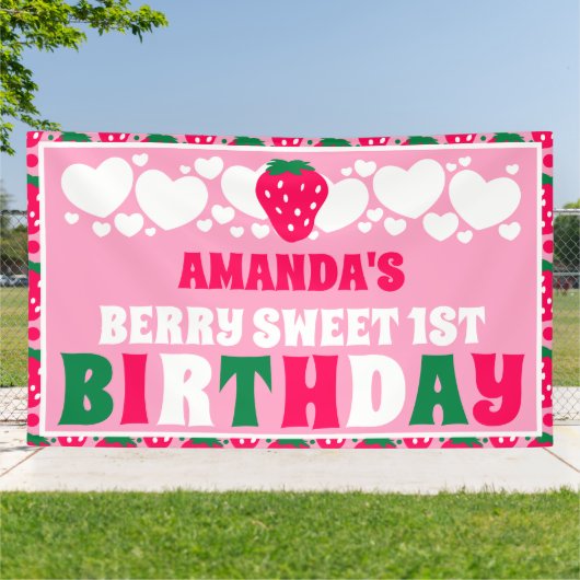 Strawberry First Birthday Celebration Spandoek (Buitenkant)