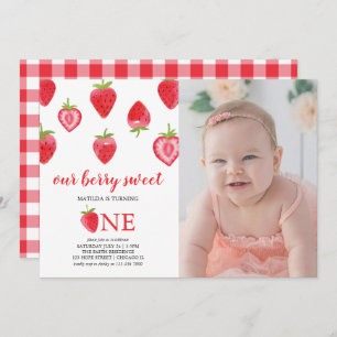 Strawberry First Birthday Girl Photo Invitation Kaart