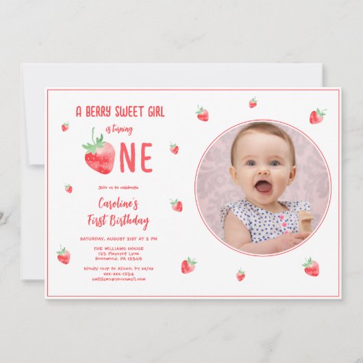 Strawberry Girl Eerste Verjaardag Fotouitnodiging Kaart (Voorkant)